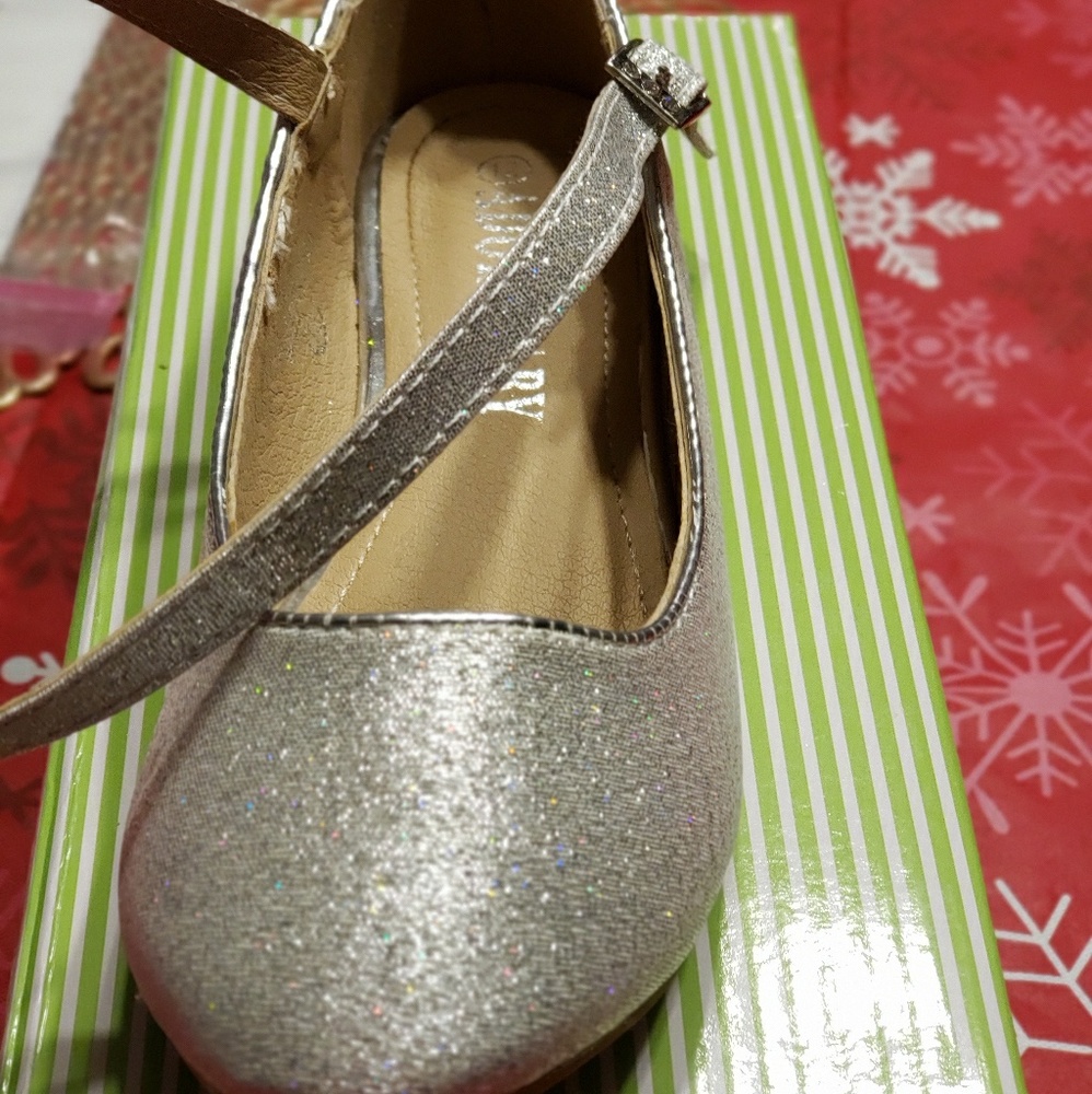 Girls flats